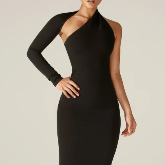 Aliava Dresses & Skirts - Aliava Dasha Modern Midi Dress Black Size Large